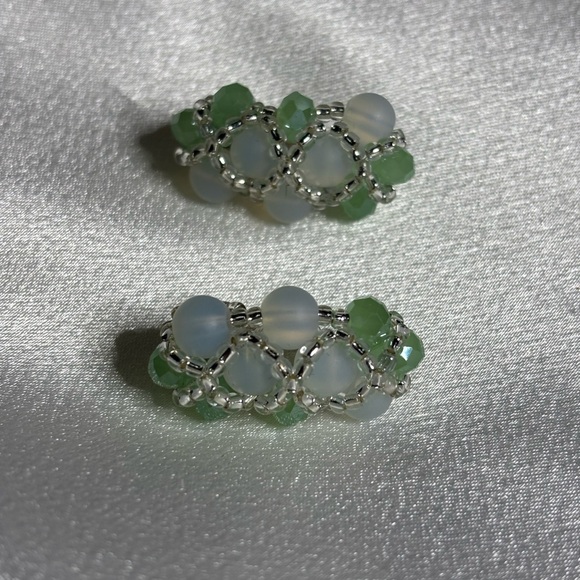 Hand crafted post earrings two tone frosted white and green beads and seed beads - Picture 7 of 9